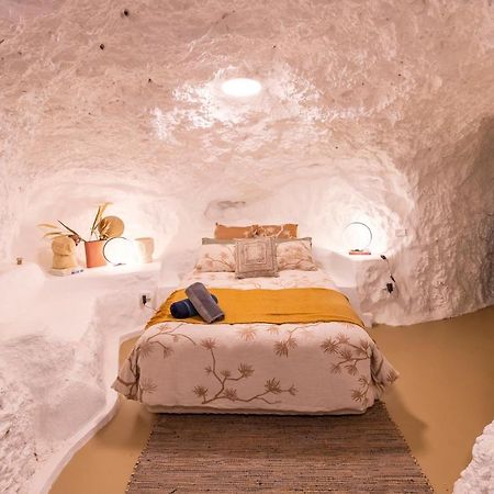 White Cliffs Accommodation -Daybreak Dugout - Unique Cave House Exterior photo